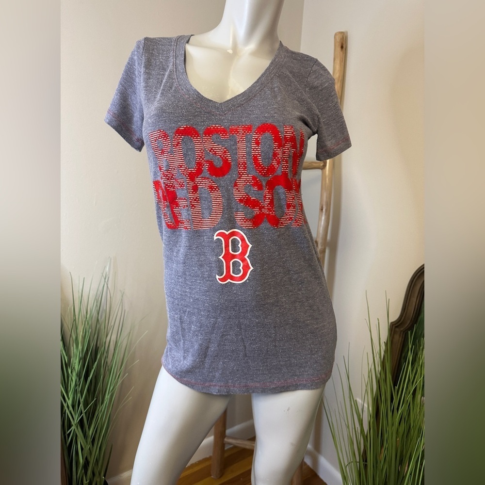 Boston Red Sox Womensy T Shirt Medium